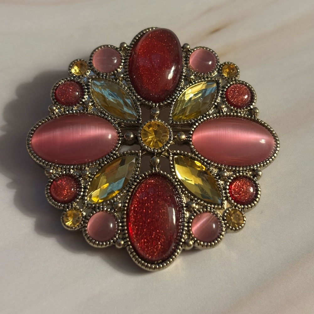 🌻Lauren Conrad Gold Tone Brooch 1-7/8”